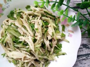 开吃吧！（吃辣的可以加辣油子，味道会更好！）