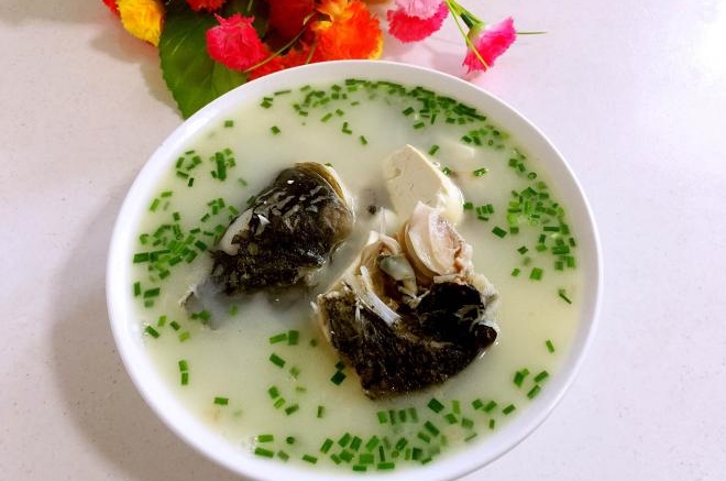 鱼头豆腐汤