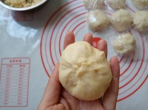 包包子手法，收口收紧，朝下。
