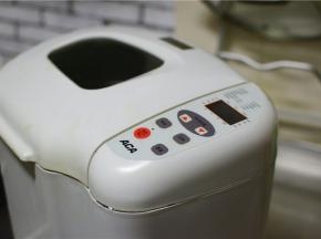 启动面包机发面团功能，此功能完成揉面和发面两个程序