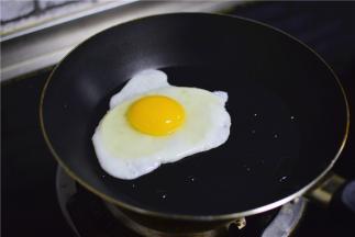 煎一个鸡蛋