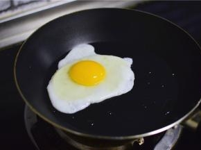 煎一个鸡蛋