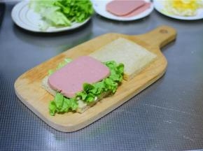 放火腿片