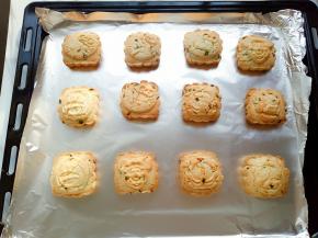 出炉啦！晾凉后装入保鲜袋保存，香酥美味！