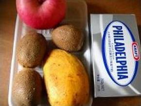 准备好水果和乳酪。