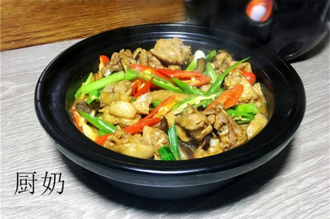 干锅香菇黄焖鸡