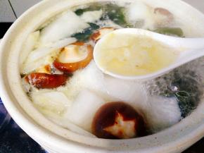 煲15分钟左右，撇去泡沬，