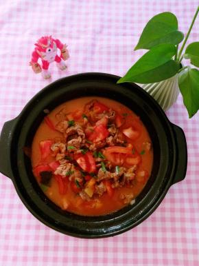 成品。开胃的番茄牛肉好了。