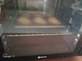 烤箱170度烤10分钟。