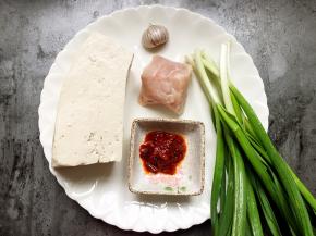 准备材料如图。