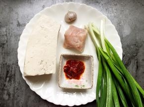 准备材料如图。