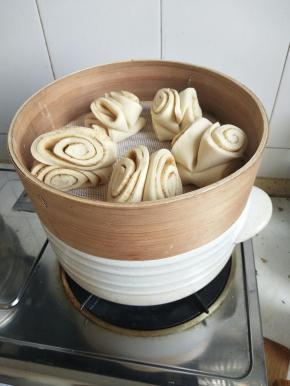 全部做好放入蒸笼