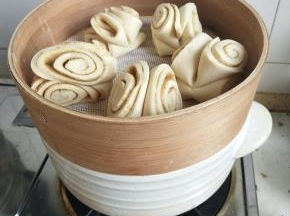 全部做好放入蒸笼