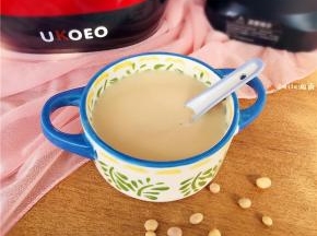 一碗暖暖的、健康美味的豆浆，无需过滤，心情甚好!