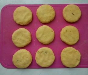 全部做好饼胚。