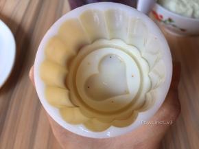 模具事先抹上一层食用油