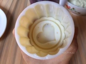 模具事先抹上一层食用油