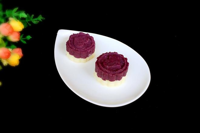 秋冬健脾养胃－－紫薯山药糕