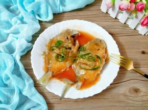 浇在鱼身上即可