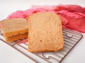 放入提前预热的烤箱中层，上下管150度烘烤40分钟