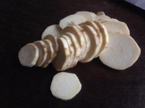 红薯去皮切薄片