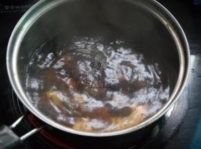 栗子煮两三分钟