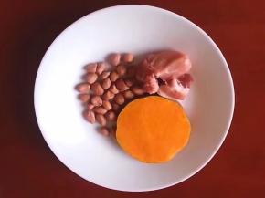 将瘦肉，南瓜，花生准备好