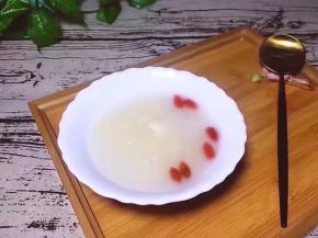 用碗装起来趁热吃