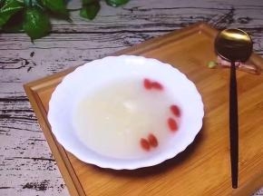 用碗装起来趁热吃