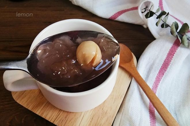 超简单紫薯莲子百合银耳羹