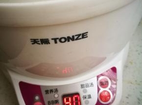 隔水炖的使用相信大家都会，按说明书来，我设了4个小时