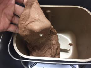 15分钟揉好的状态初步扩展可以拉出厚膜