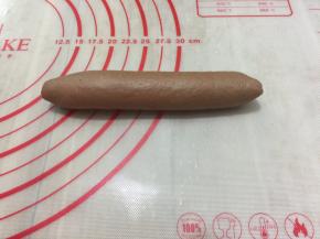 整成橄榄形收口处捏紧收口处朝下
以免发酵时收口处爆开