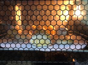 送进预热好的烤箱下火190度上火110度20分