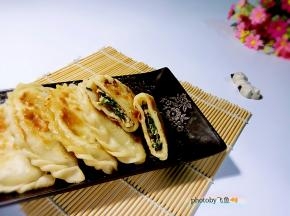 人生最美不过韭菜盒子，好这口的最爱。