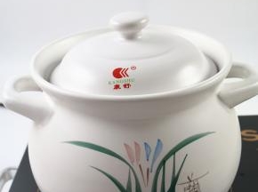 盖上盖子后，中火开始煲，大概煮30分钟左右。