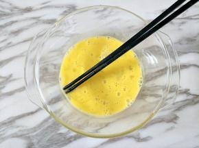 鸡蛋打散