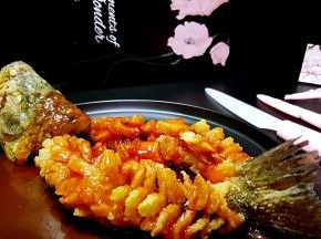 20.鲜嫩酥香，酸甜适口松鼠鲈鱼就做好了。