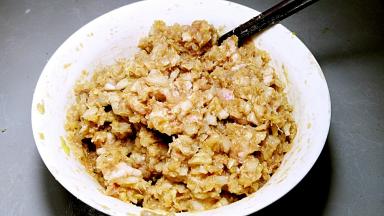 彻底的拌匀成陷。