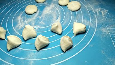 切成等量的剂子。