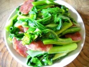 调好味，盛入盘中。