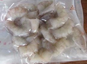 冷冻的青虾仁提前解冻