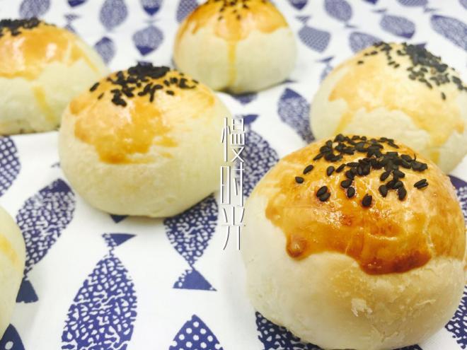 豆沙蛋黄酥