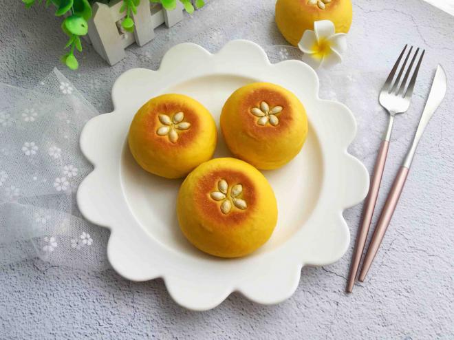 南瓜豆沙包