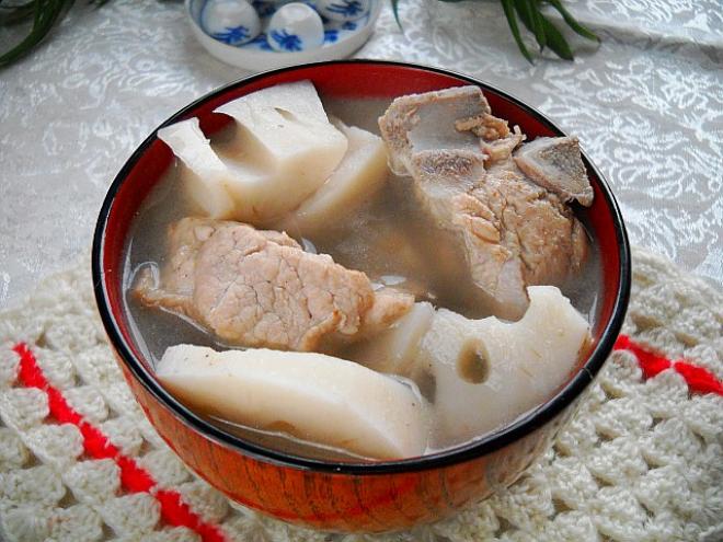 莲藕煨脊骨
