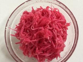 搅拌均匀后放入冰箱冷藏一小时即可！