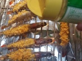 喜欢芝士的可以再撒上一点，补全空隙。