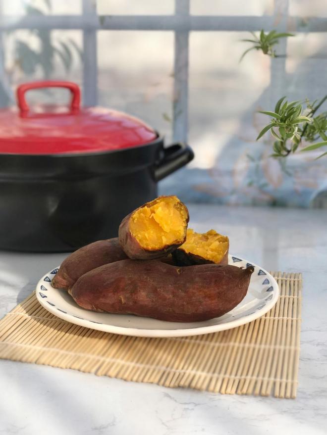 黑乐砂锅烤红薯