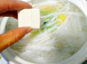 豆腐，小火煲15分钟左右即可