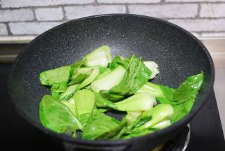 加油菜，炒软